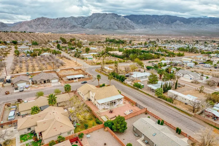 881 N Desert Wind Dr, Littlefield, AZ 86432 - Image #2