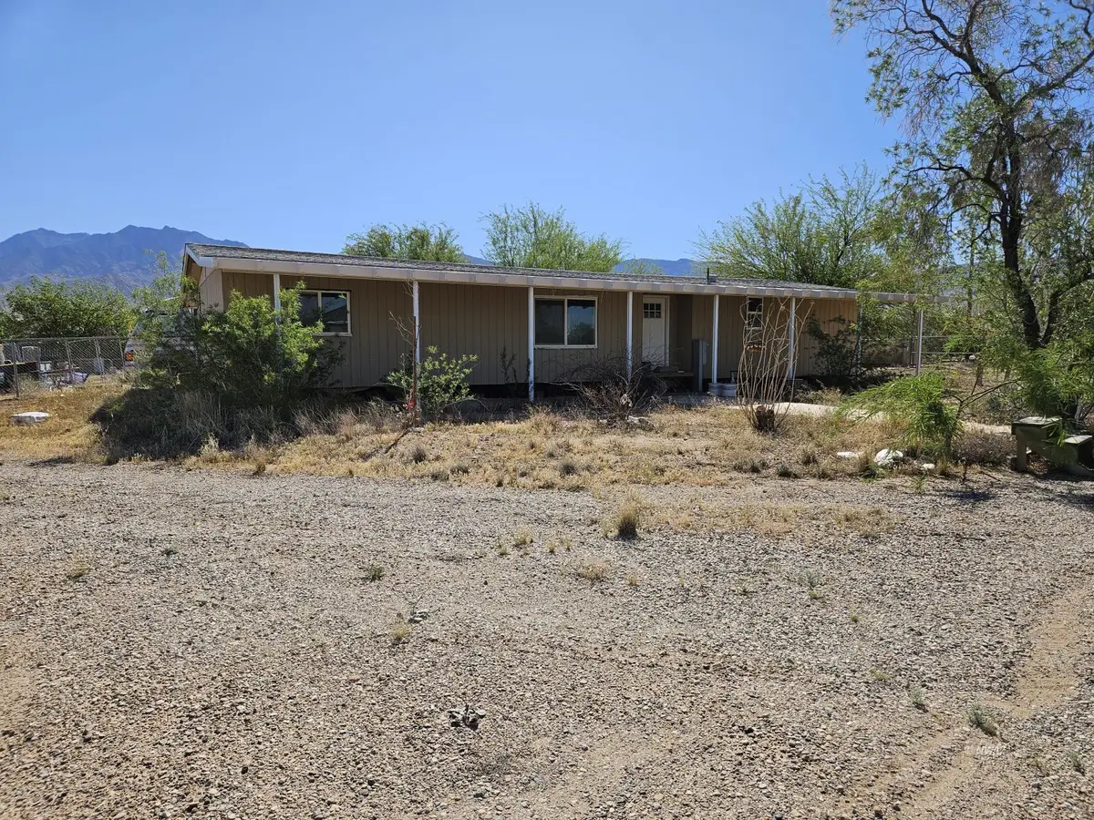 3672 S Mesquite Ln, Littlefield, AZ 86432 - #1