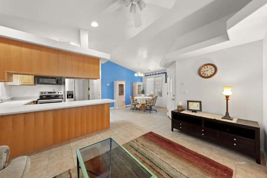 249 N Charlie Chaplin Way, Littlefield, AZ 86432 - #2