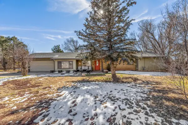 7952 E Saturn Drive, Flagstaff, AZ 86004