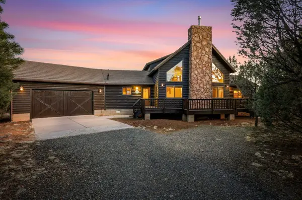 2750 Columbia Lane, Overgaard, AZ 85933