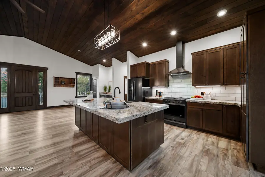 2702 Majestic Elk Road, Overgaard, AZ 85933 - Image #3