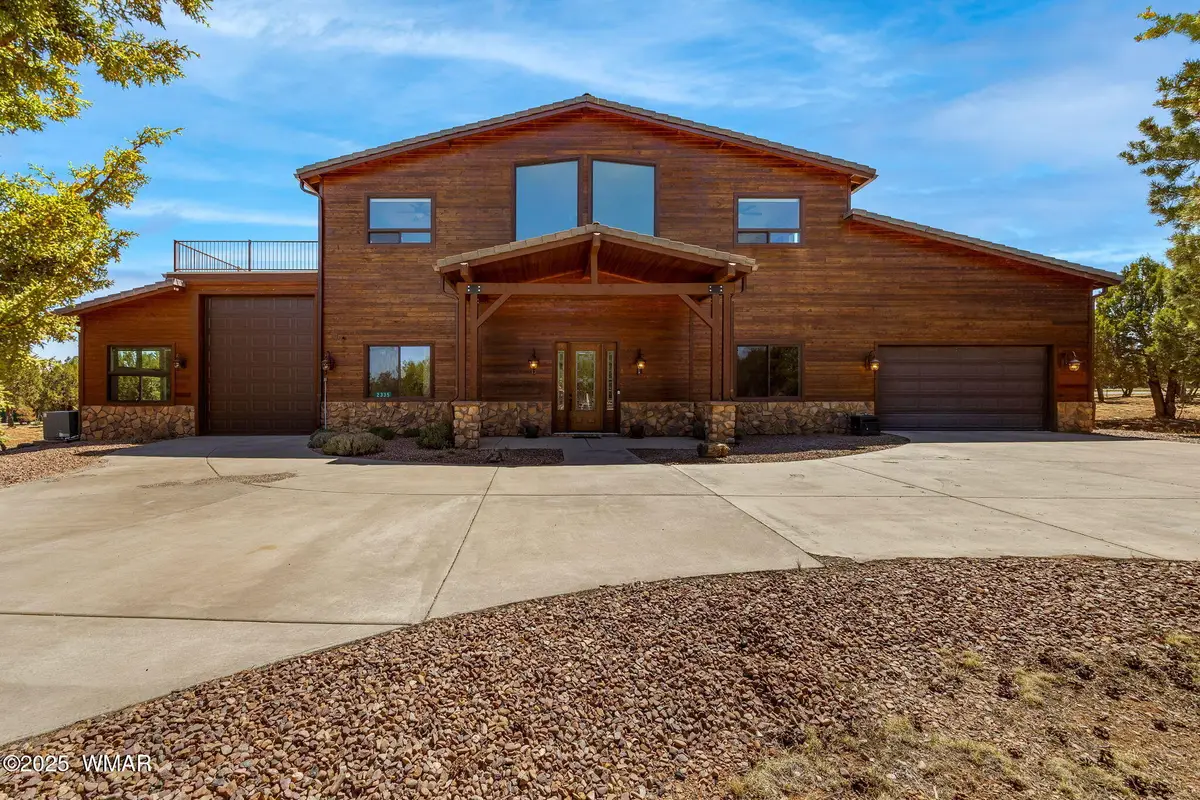 2335 Voyager Circle, Overgaard, AZ 85933 - Image #1
