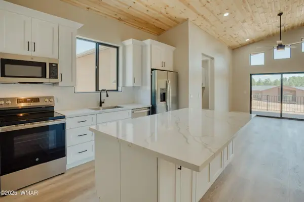 4690 West Tatanka Loop, Show Low, AZ 85901