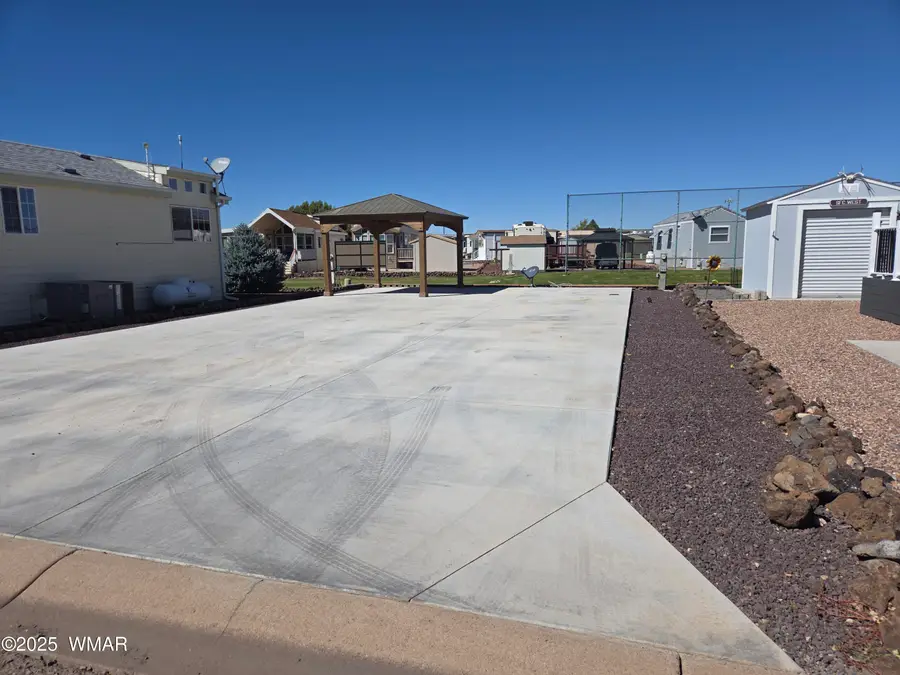8288 Lake Shore Drive, Show Low, AZ 85901 - Image #3