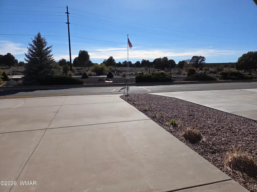8224 Lake Shore Drive, Show Low, AZ 85901 - Image #2
