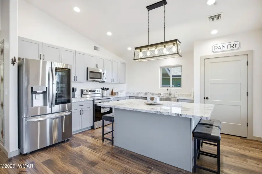 2231 S Sitgreave Drive, Overgaard, AZ 85933 - Image #3