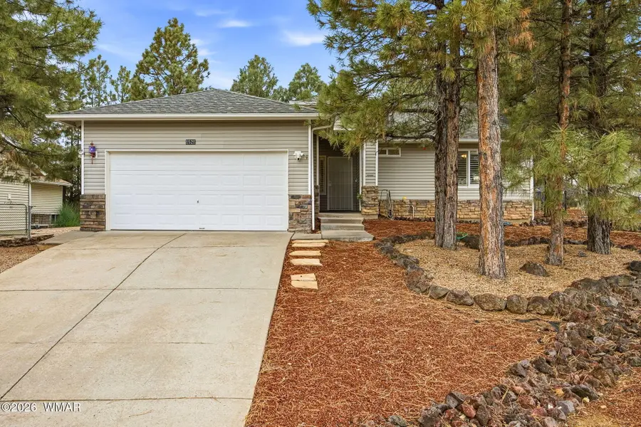 1521 W Gardner Street, Show Low, AZ 85901 - #2