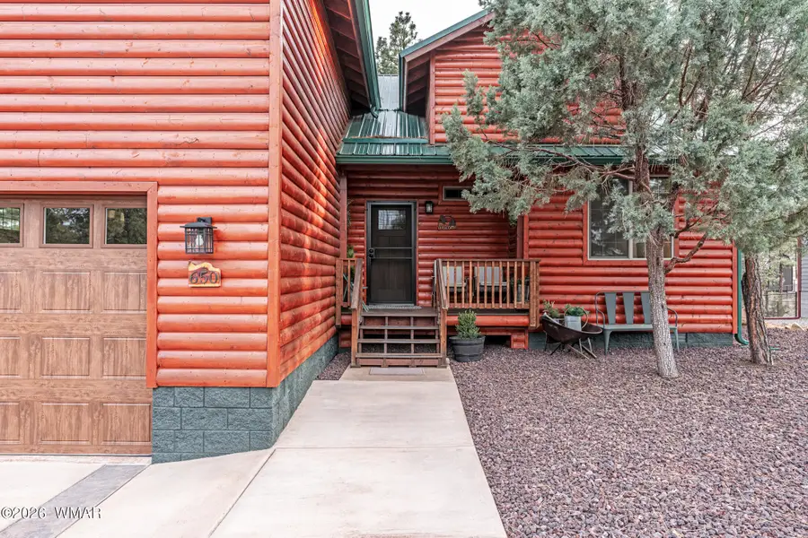650 S Mountain Pines Avenue, Show Low, AZ 85901 - #3