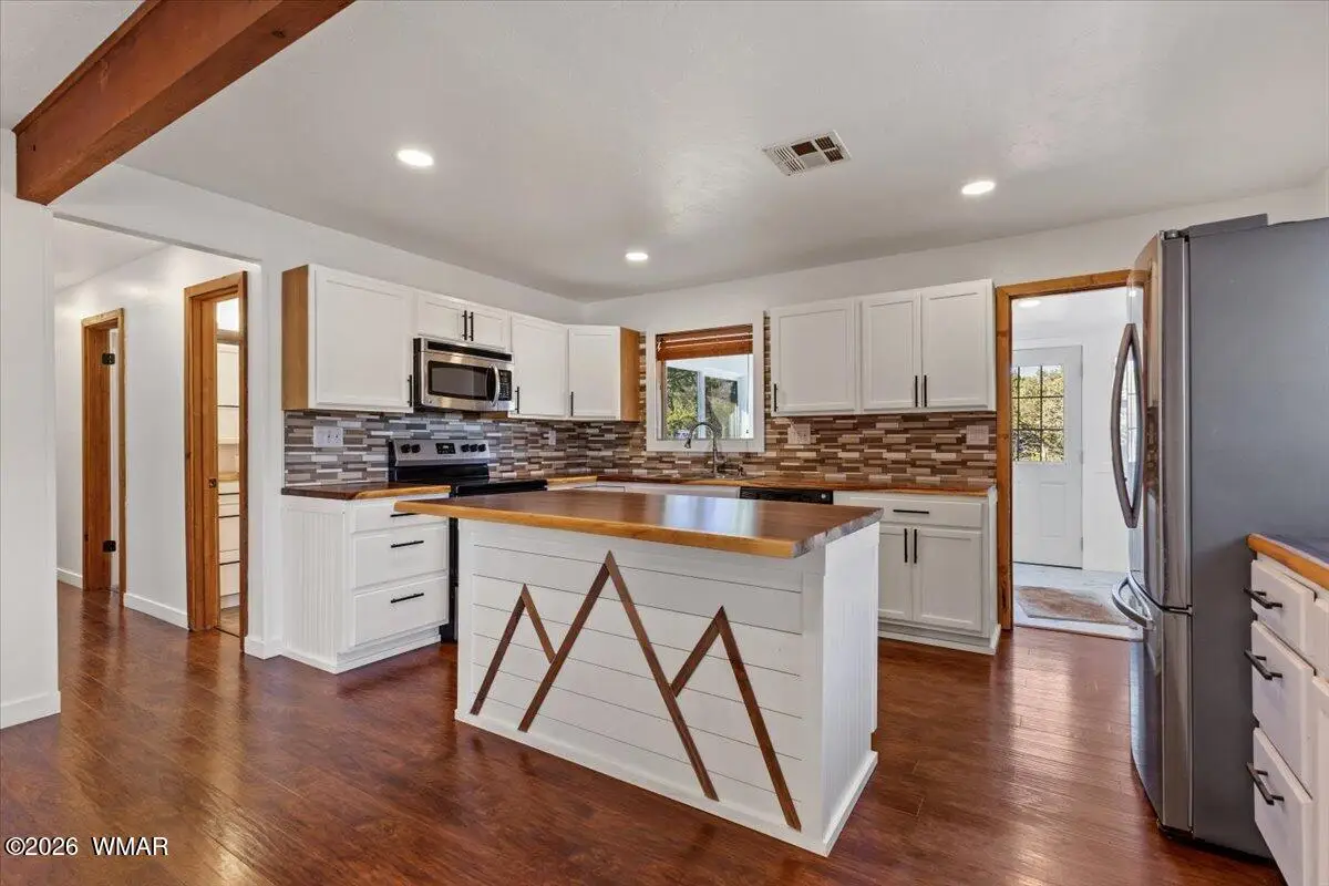 6 County Road 3166, Vernon, AZ 85940 - #1