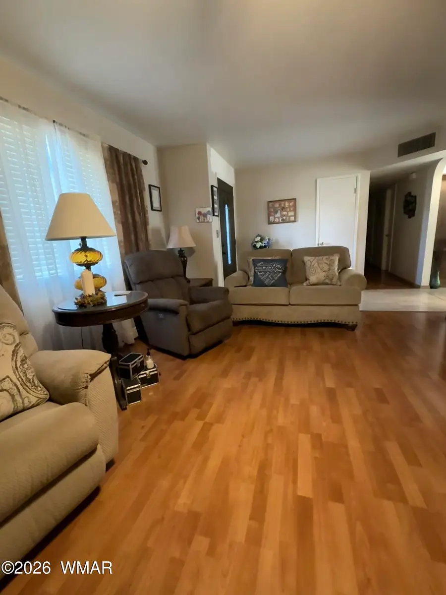 1407 Westover Avenue, Holbrook, AZ 86025 - #2