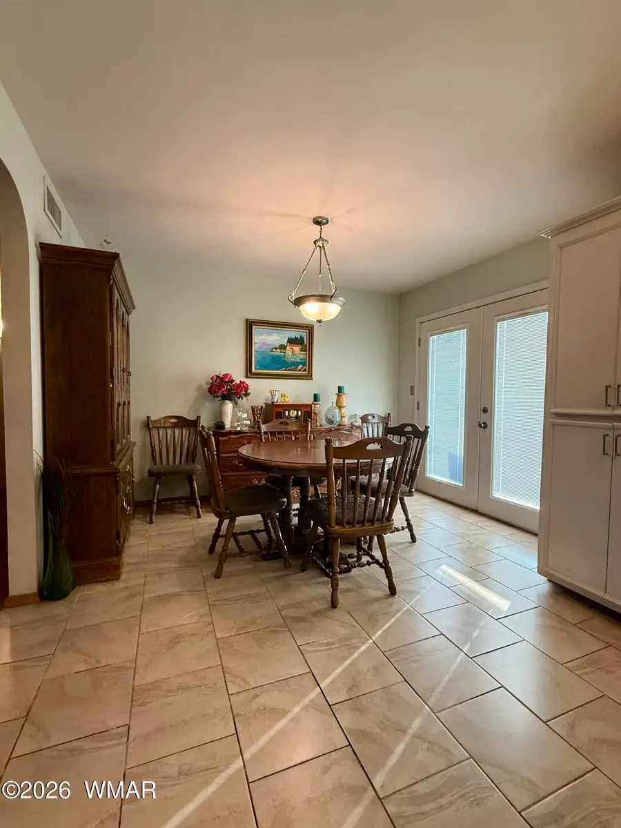 1407 Westover Avenue, Holbrook, AZ 86025 - #3