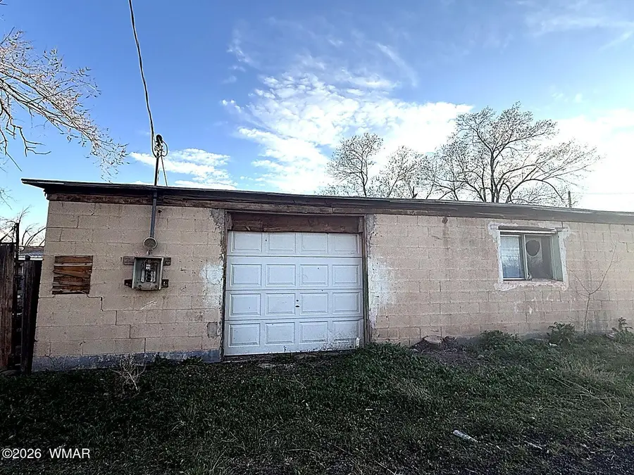 352 N 5th Avenue, Holbrook, AZ 86025 - #3