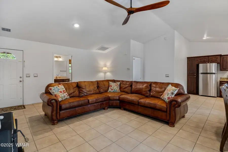 921 Lauren Court, Show Low, AZ 85901 - #2