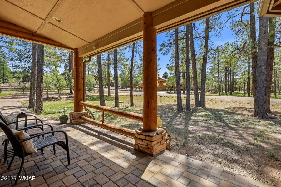 2236 Roundabout Way, Overgaard, AZ 85933 - #3