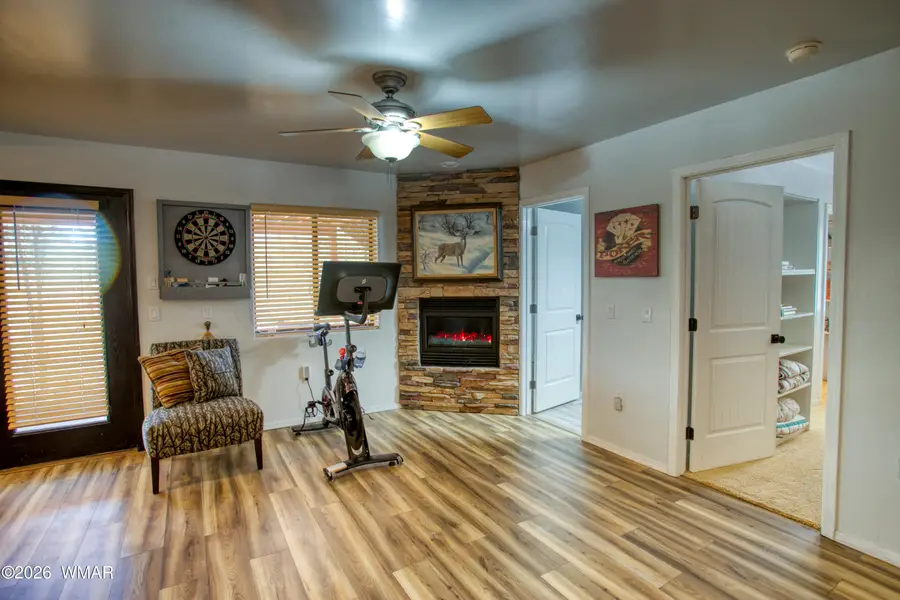 1011 Hillside Drive, Show Low, AZ 85901 - #2
