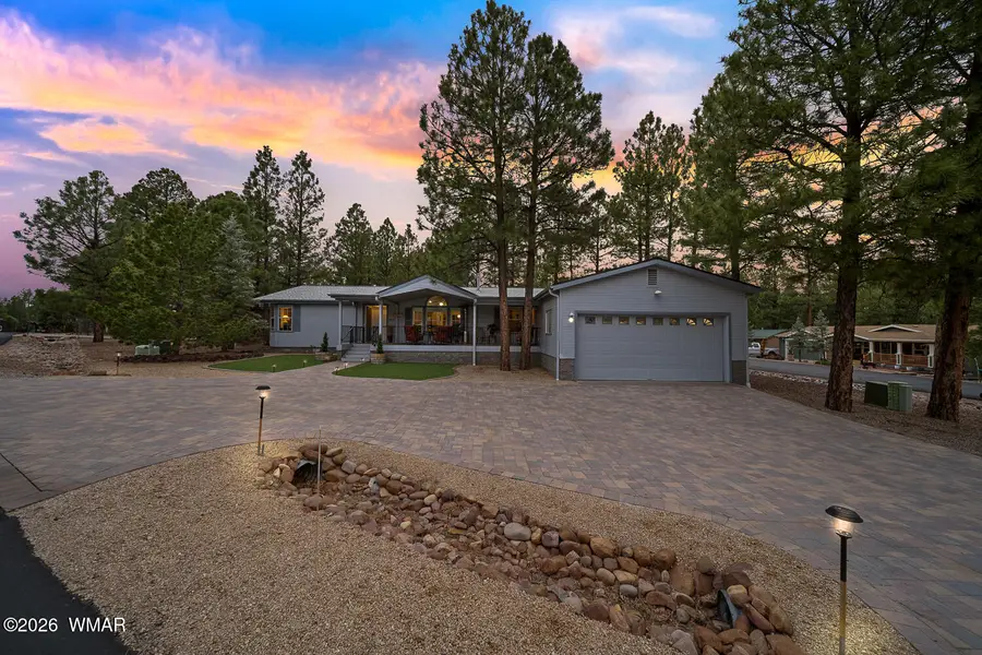 2060 W Pine Grove Drive, Show Low, AZ 85901 - #2