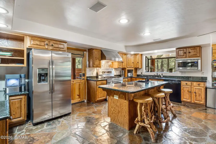40 S Cliffrose Lane, Show Low, AZ 85901 - #3