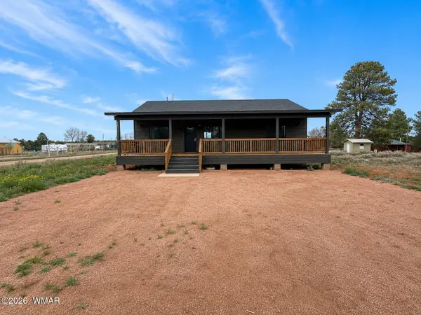 2202 Page Drive, Overgaard, AZ 85933