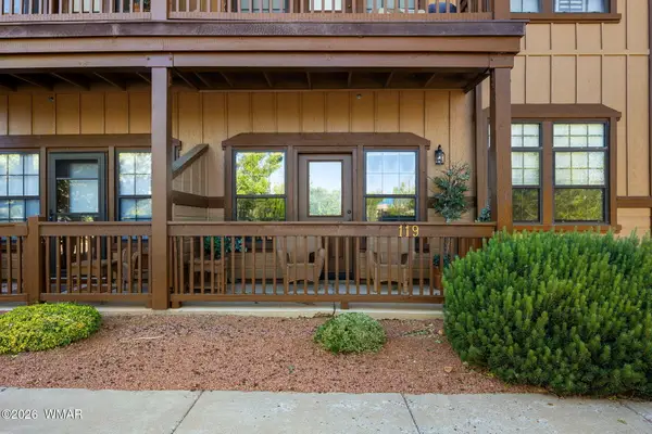 2415 Quarter Horse Trail, Overgaard, AZ 85933