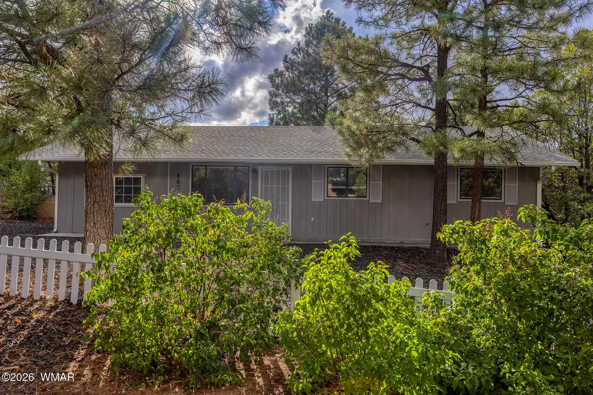 660 S 6th Avenue, Show Low, AZ 85901 - #1