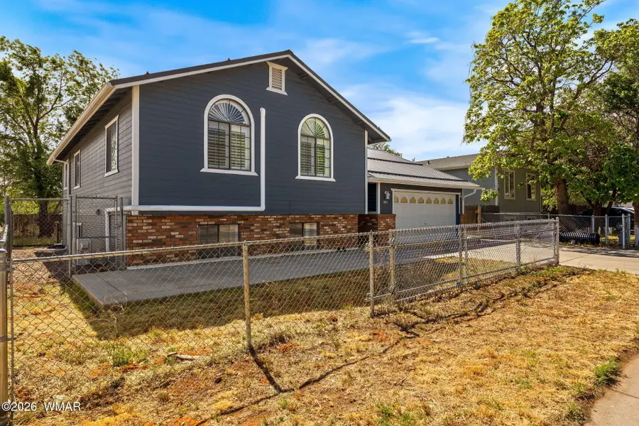 801 N 6th Drive, Show Low, AZ 85901 - #3
