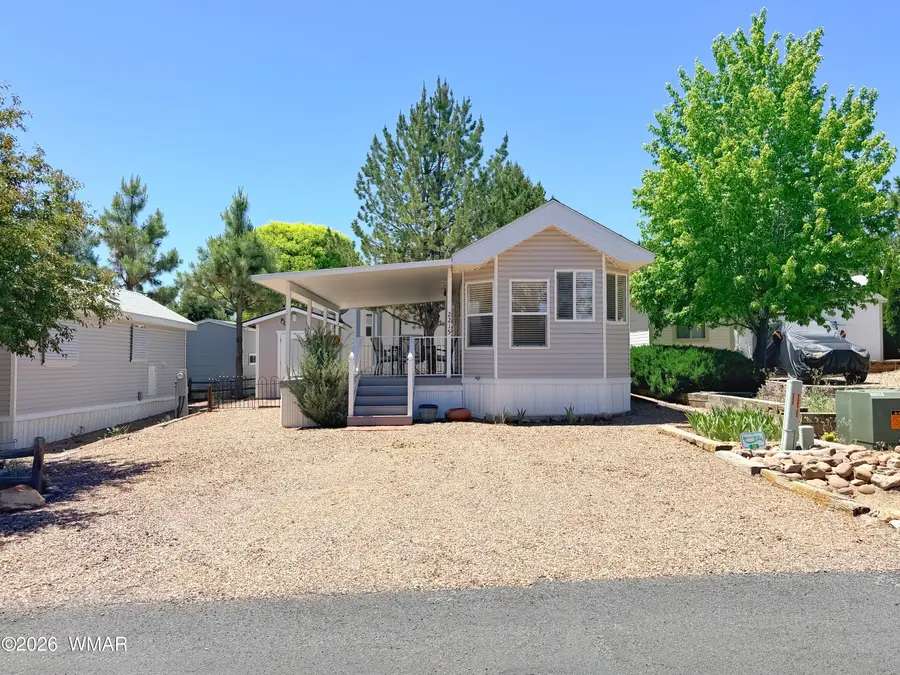 2215 Old Crooks Trail, Overgaard, AZ 85933 - #2