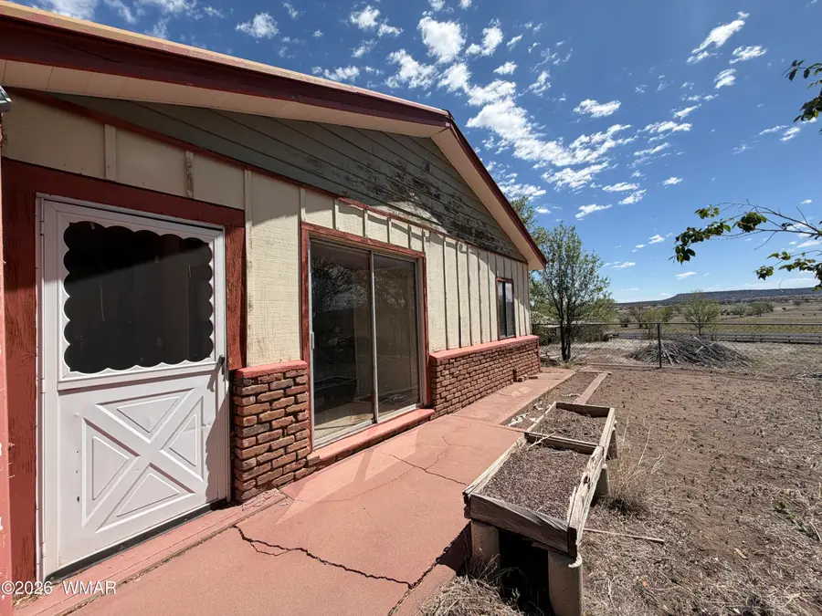 704 S Voigt Street, Springerville, AZ 85938 - #2