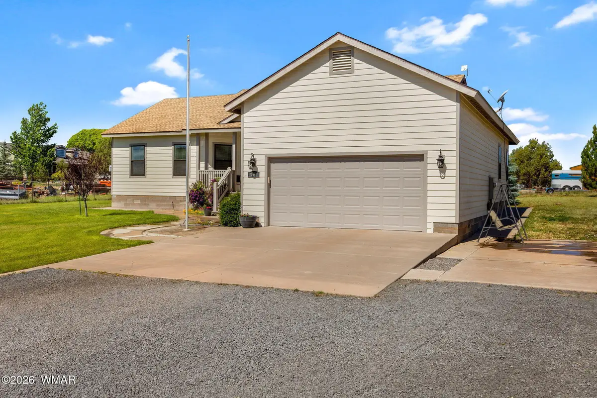 1064 Pearce Lane, Show Low, AZ 85901 - #1