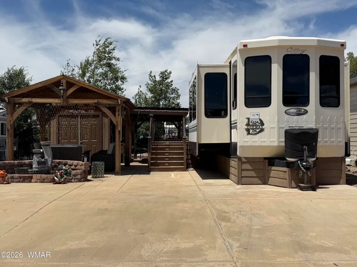 8255 Lake Front Drive, Show Low, AZ 85901 - #1