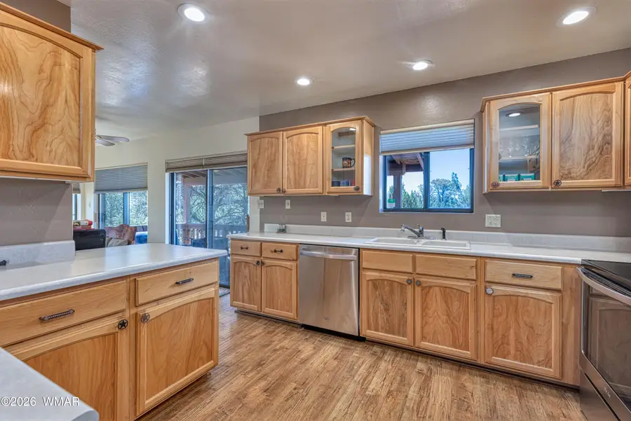 2287 Thunderbird Way, Overgaard, AZ 85933 - #3