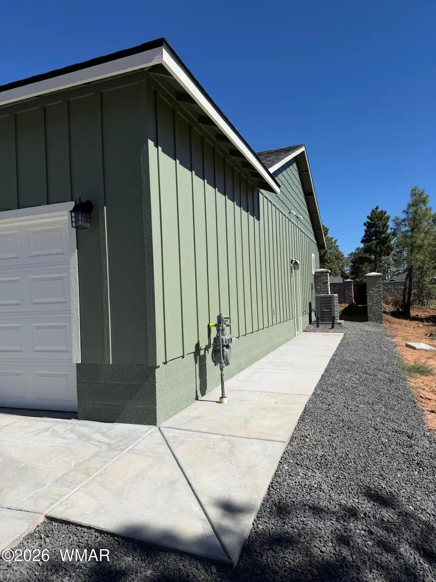 221 W White Fir Drive, Show Low, AZ 85901 - #2