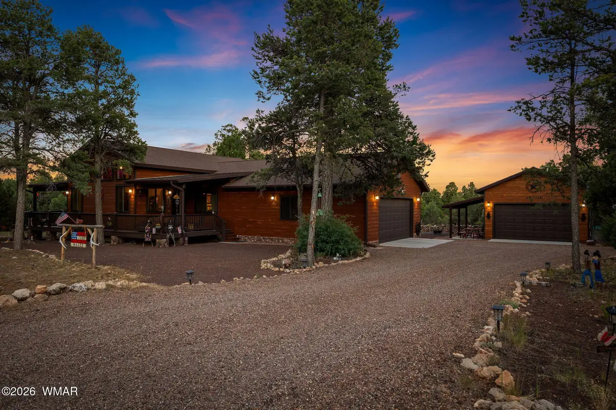 2207 Four Point Circle, Overgaard, AZ 85933 - #1