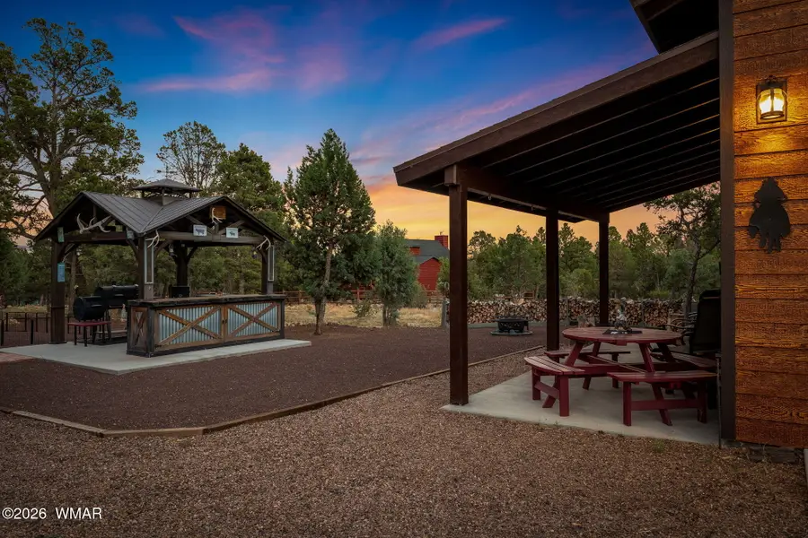 2207 Four Point Circle, Overgaard, AZ 85933 - #3