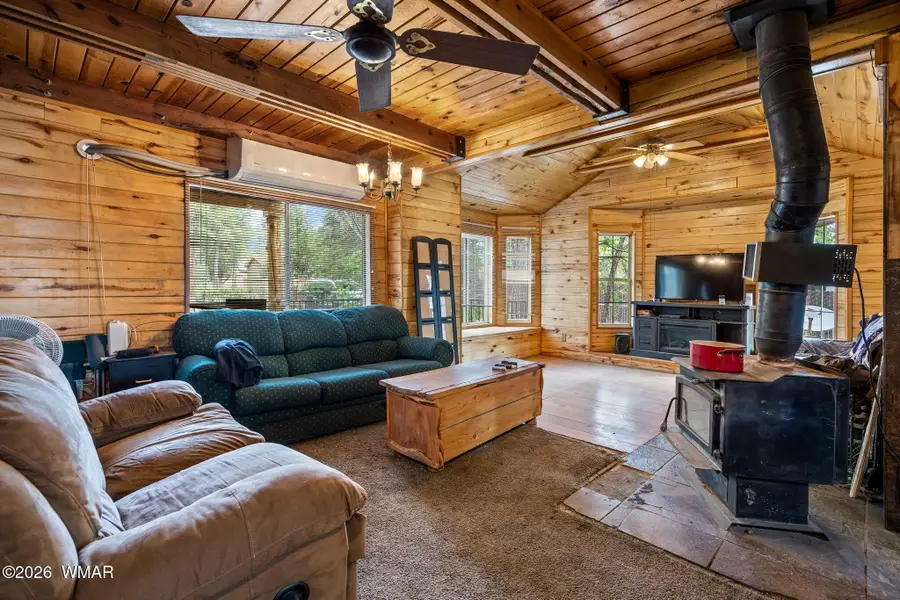 2861 Angel Trail, Overgaard, AZ 85933 - #2