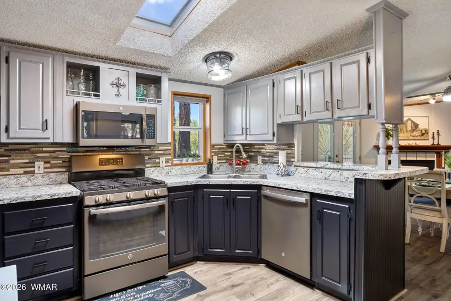 899 Navajo Trail, Show Low, AZ 85901 - #3