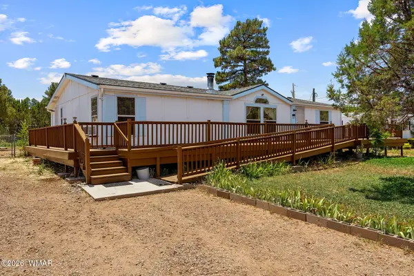 2163 Meadow Lane, Overgaard, AZ 85933