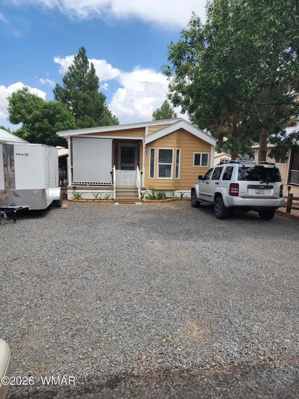 2705 Rustlers Roost Road, Overgaard, AZ 85933
