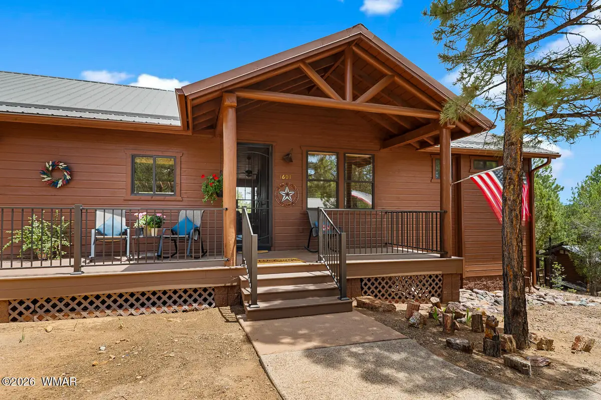 1601 N Mustang Circle, Show Low, AZ 85901 - #1