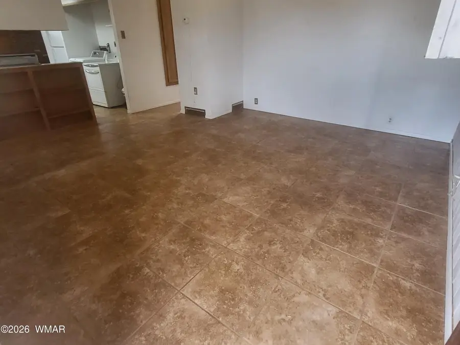 721 W Elm Street, Winslow, AZ 86047 - #3