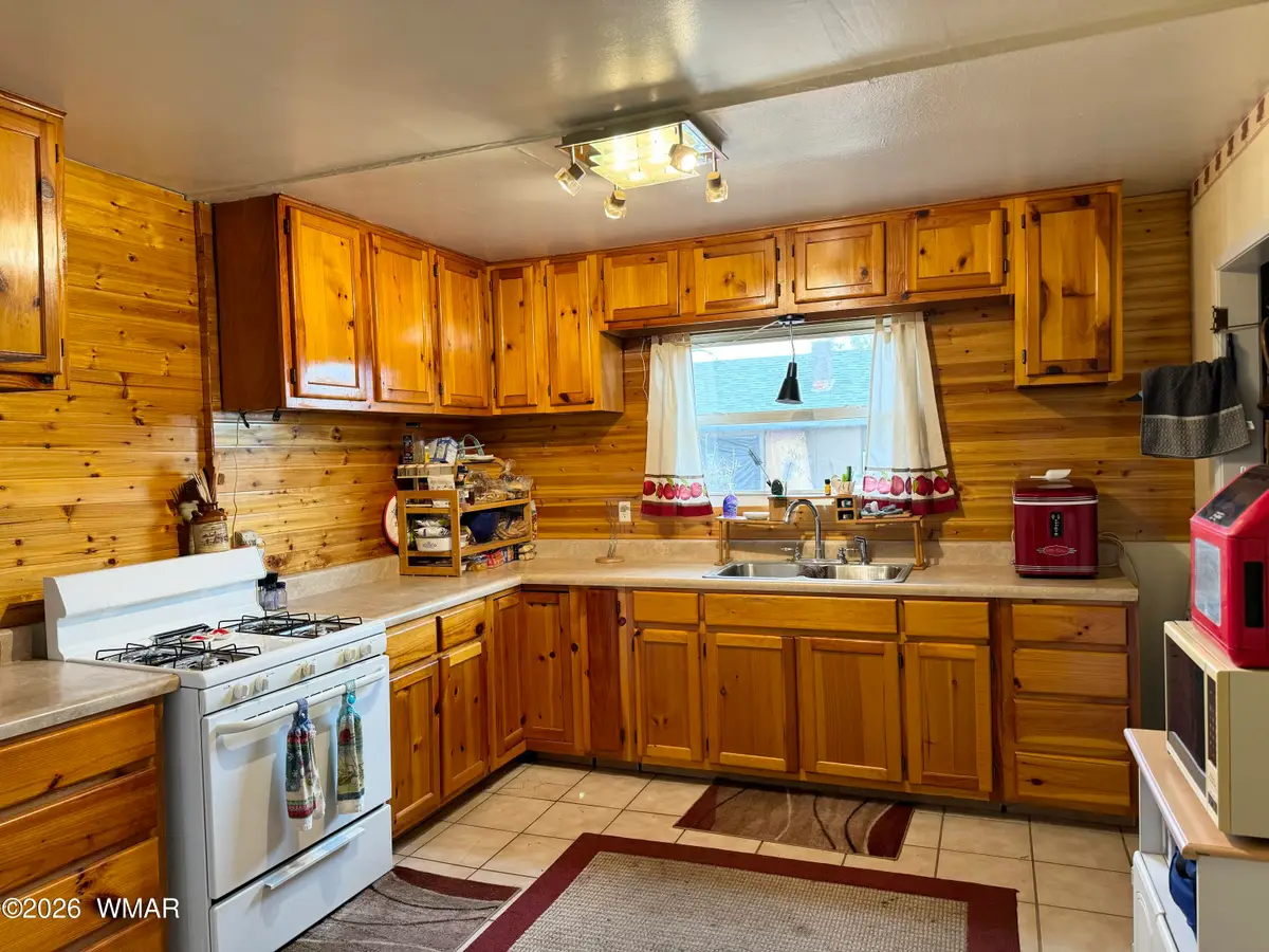 901 N Prairie Avenue, Winslow, AZ 86047 - #1