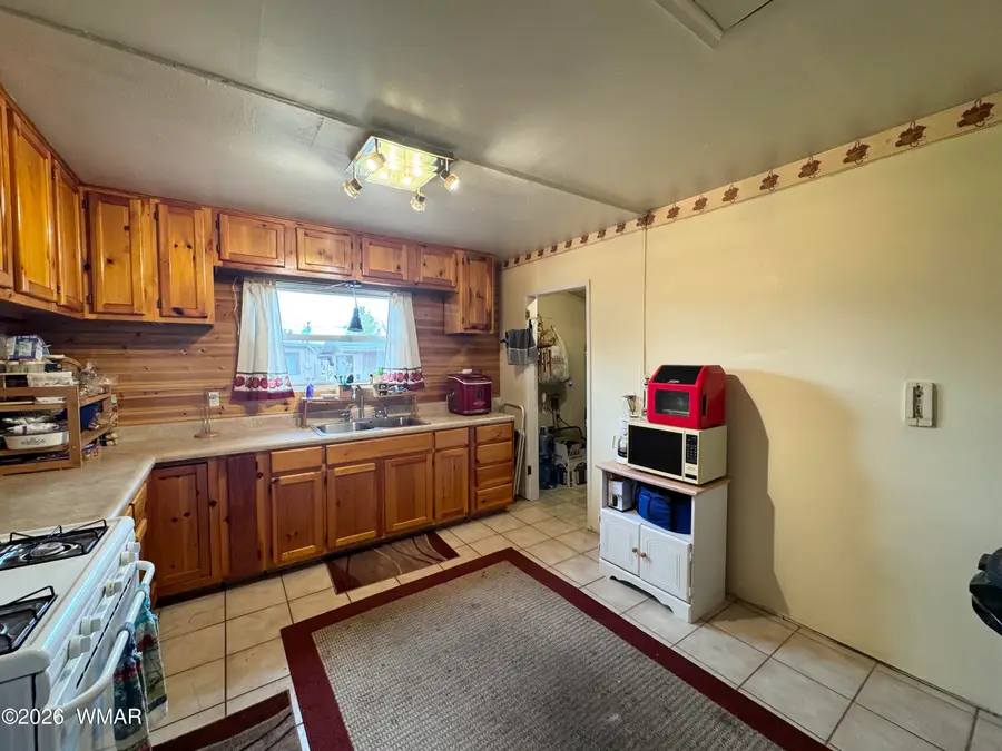 901 N Prairie Avenue, Winslow, AZ 86047 - #3