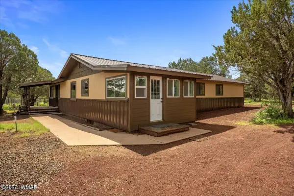 6 County Road 3166, Vernon, AZ 85940