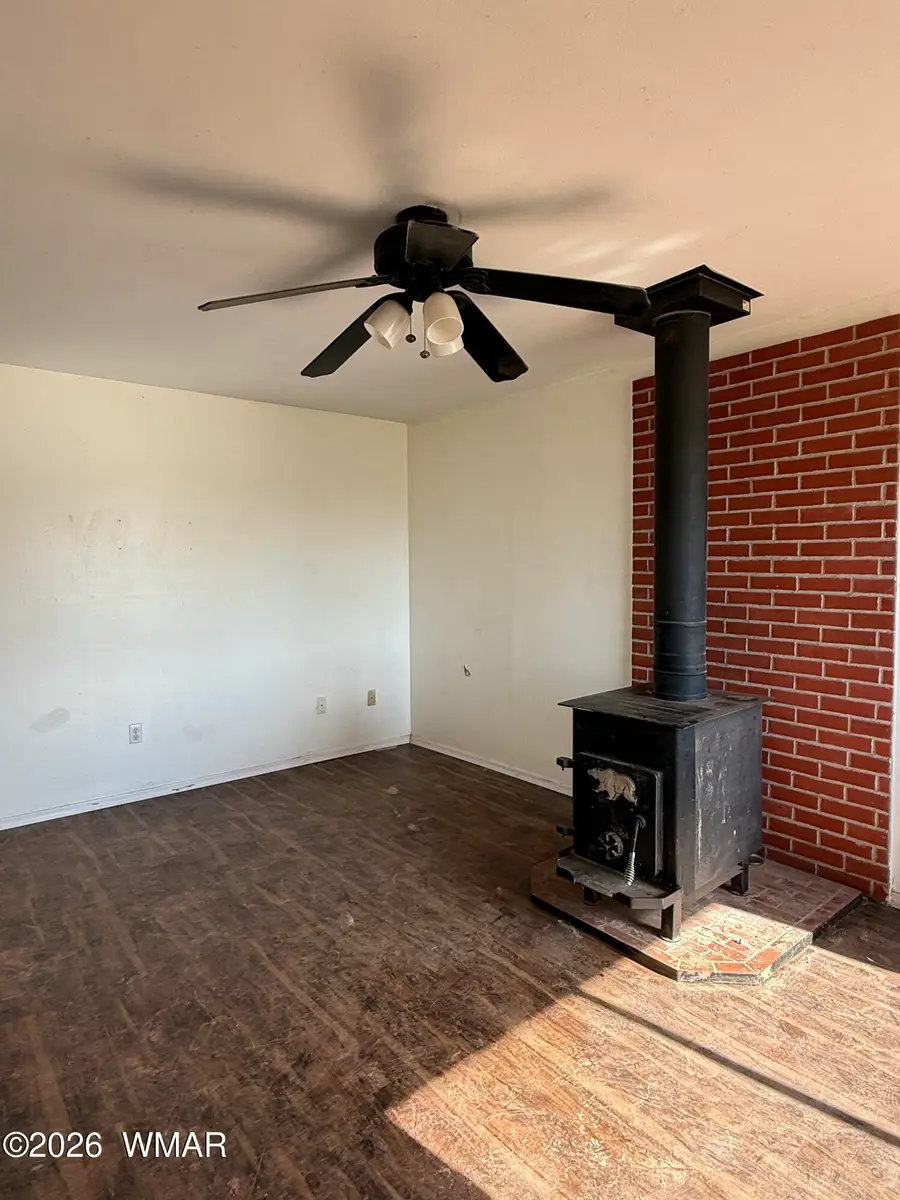 1402 Heywood Avenue, Holbrook, AZ 86025 - #3