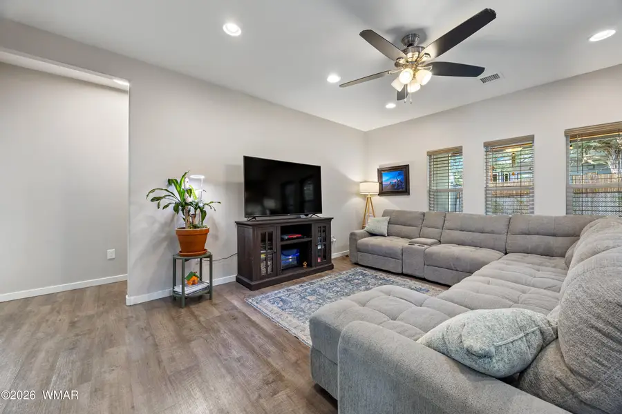861 E Blue Jay Lane, Show Low, AZ 85901 - #3