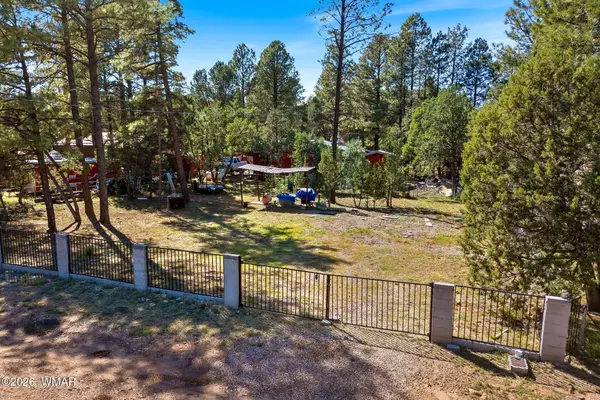 2936 Mogollon Drive, Overgaard, AZ 85933