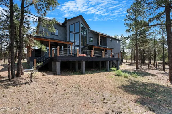 2238 Country Club Drive, Overgaard, AZ 85933