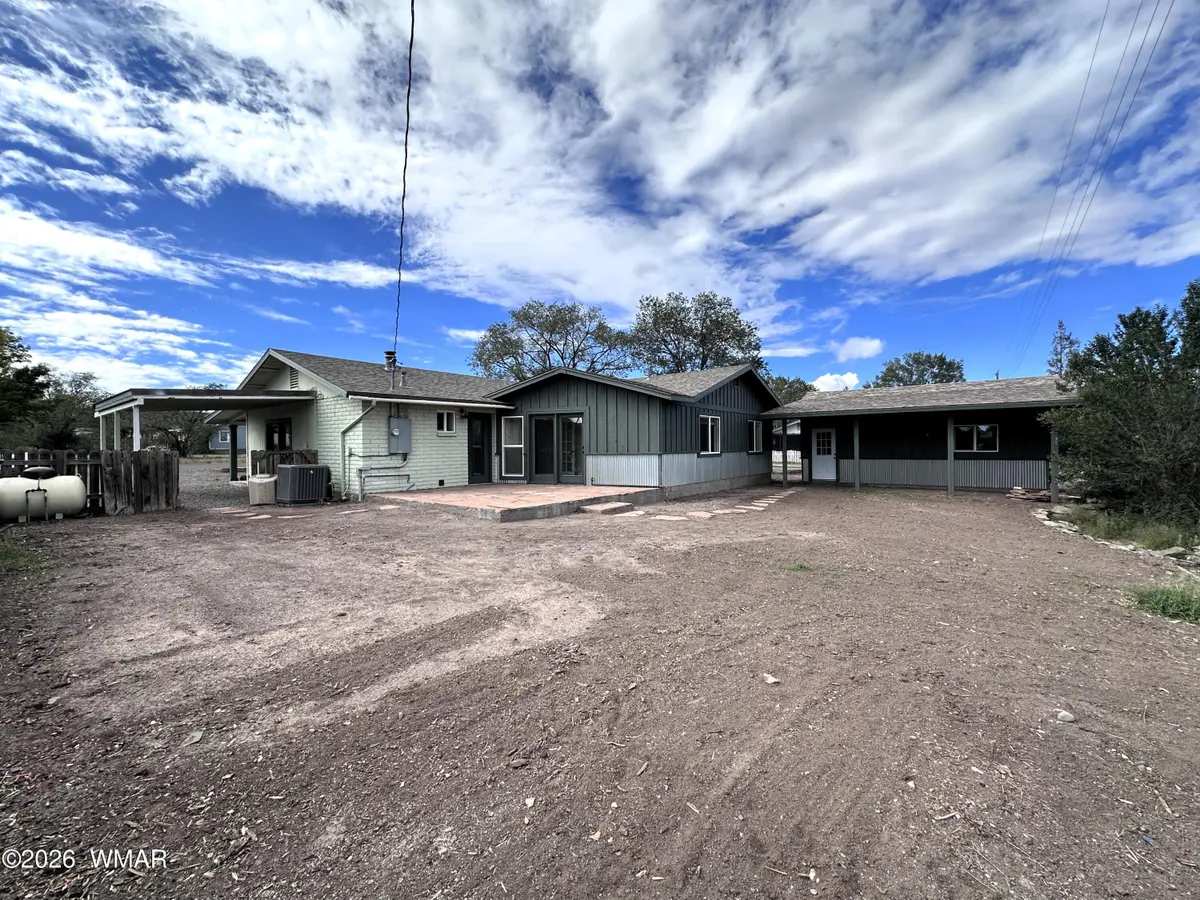 270 E 3rd Street, Eagar, AZ 85925 - #1