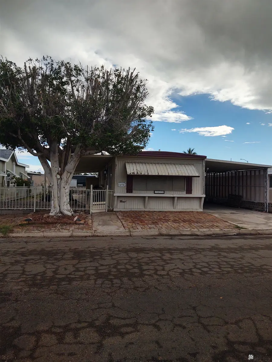 2079 S COTTONTAIL AVE, Yuma, AZ 85364 - Image #2