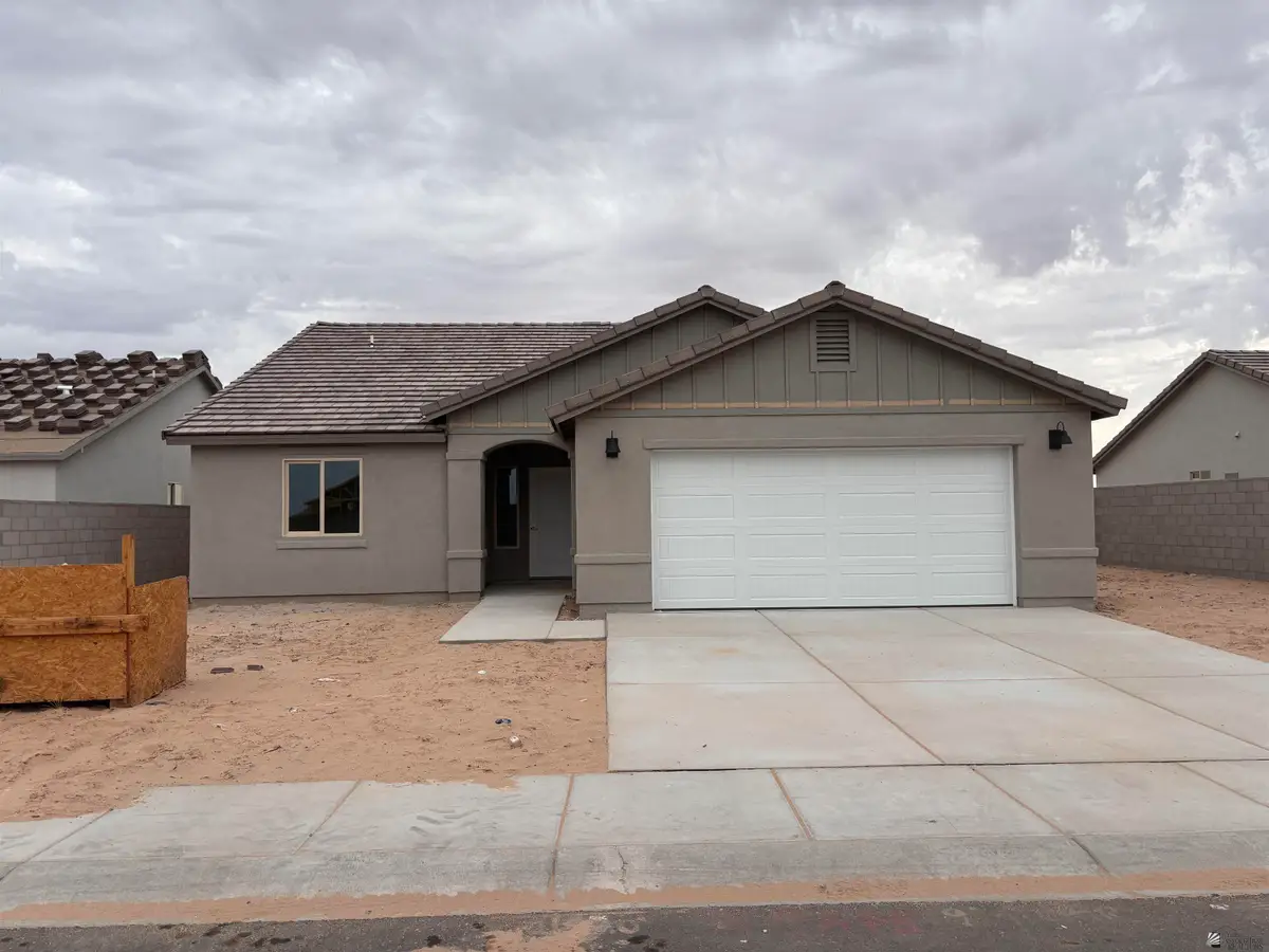 11207 E 42 PL, Yuma, AZ 85367 - Image #1